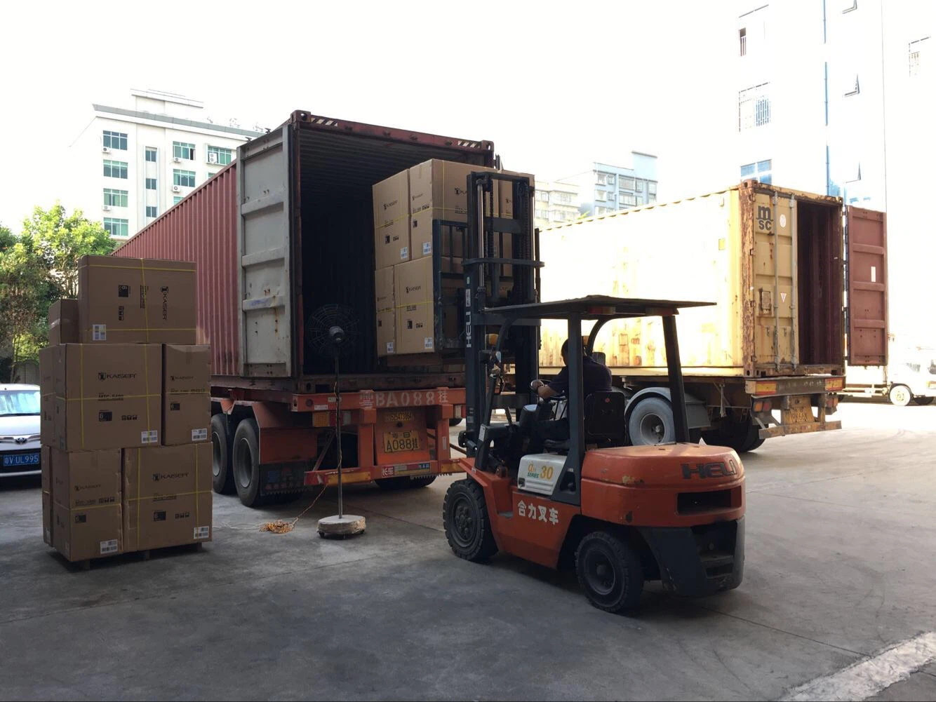 Dzisiaj trzy pojemniki eksportowe naszej elektronicznej klawiatury zostały po...